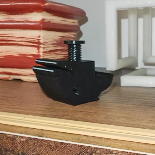 Ayarlanabilir Ekran Kart Tutucu Asus ROG Logolu