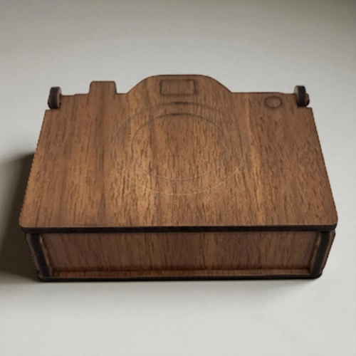 Fotoraf Makinesi eklinde Ahap Kutu