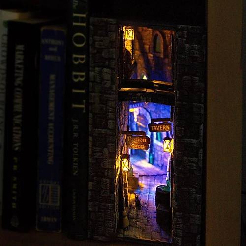 Book Nook Tuhaf Ortaa Soka Kitap Kesi DIY Kendin Boya Kendin Yap