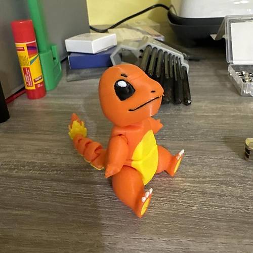 Boyanabilir Pokemon Charmander Tm Paralar Hareketli
