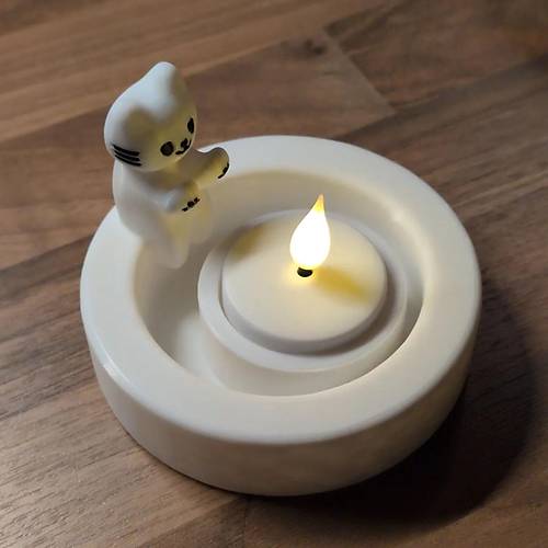 Sevimli Isnan Kedi Dekoratif Mumluk