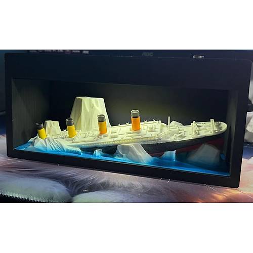 Titanic Temal Book Nook Gece Lambas