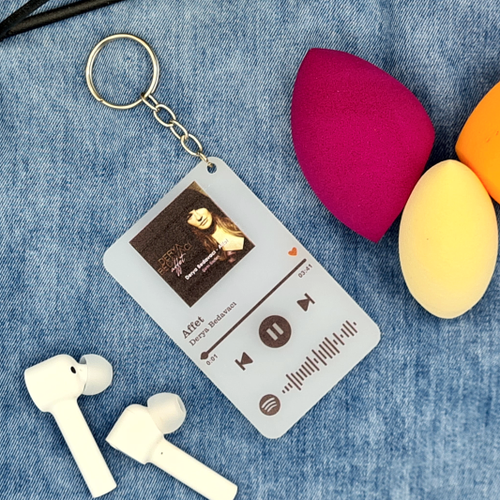 Spotify Kodlu Anahtarlk 8x5cm ( Derya Bedavac ) Affet