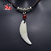 Doal Tibet Beyaz Kurt Dii Kolye Ayarl rg pli Metal Charm Boncuklu
