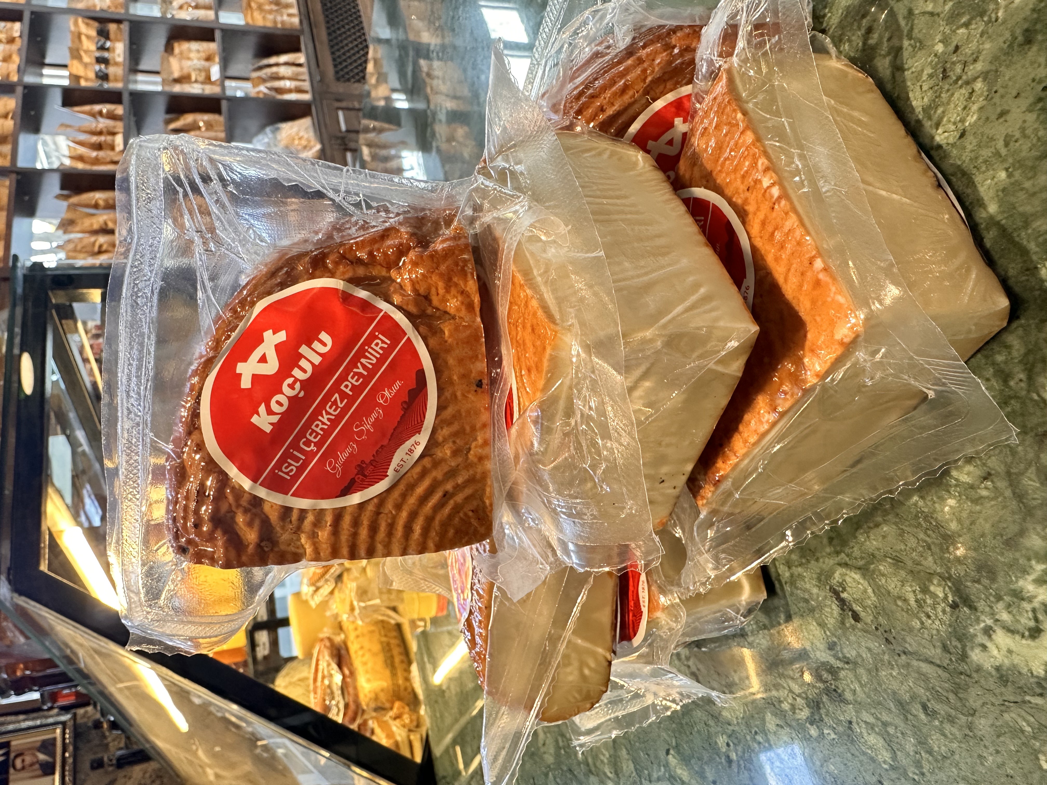 İSLİ ÇERKEZ PEYNİRİ (240-280 gr )