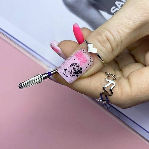 Kristall Tayfun Manik�r �elik T�rp� Ucu Mor Konik M�s�r IRMA36003