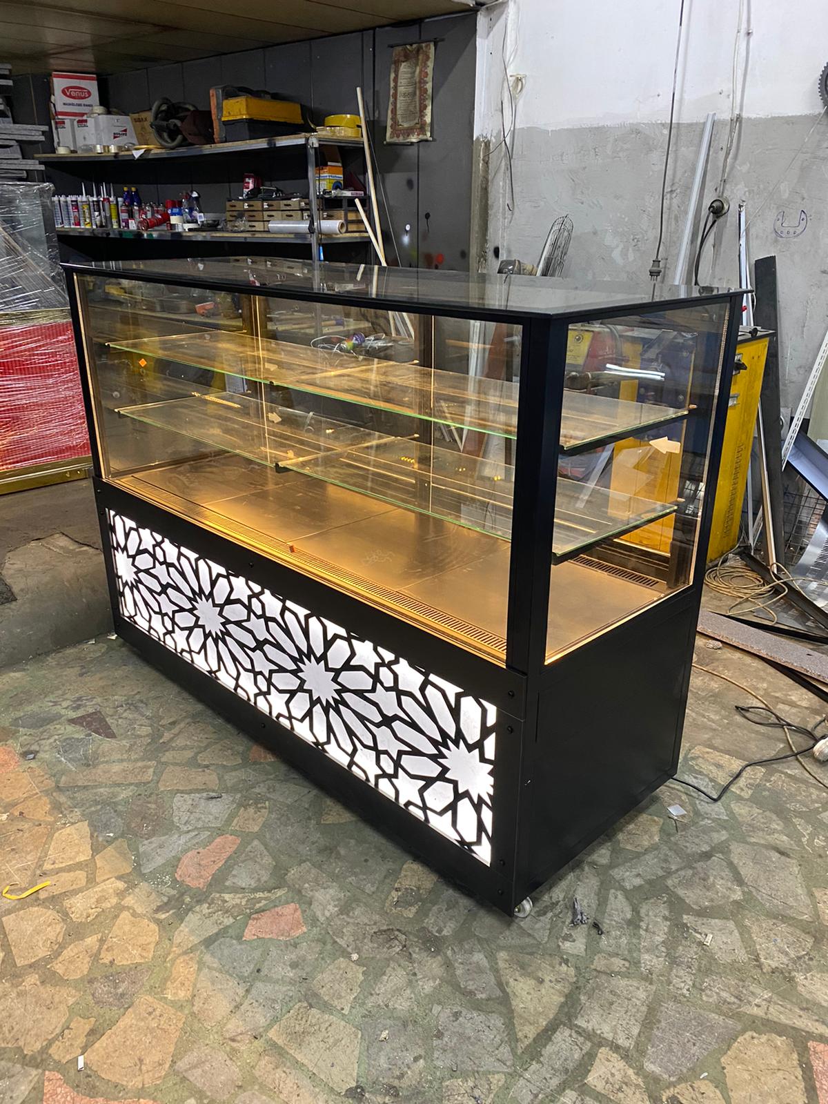 Pasta Dolabı Siyah Model Dik Camlı 150 Cm « Özer Endüstriyel Mutfak