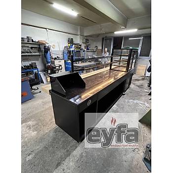 Baklava Ya Pasta Ve Kasa Tezgah