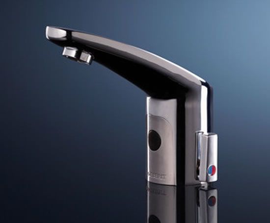 Geberit Type 185 Fotoselli Batarya - Çift su girişli, Dıştan mikserli, Pilli * 116.255.21.1