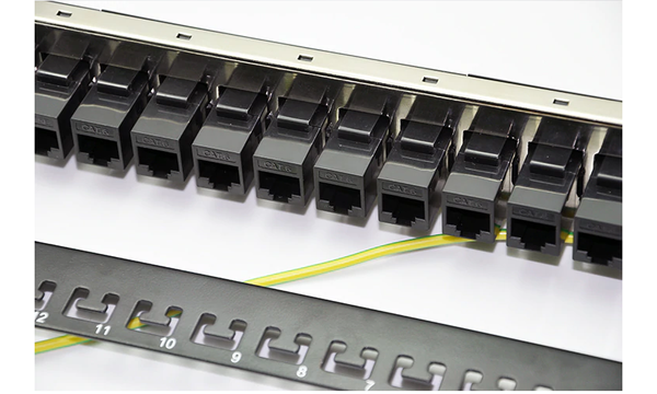 24 Port Pach Panel Modler Di-Dii Ara Keystone Jackl