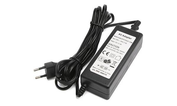 12 Volt 5 Amper Ara Buzdolab 220 Volt Adaptr