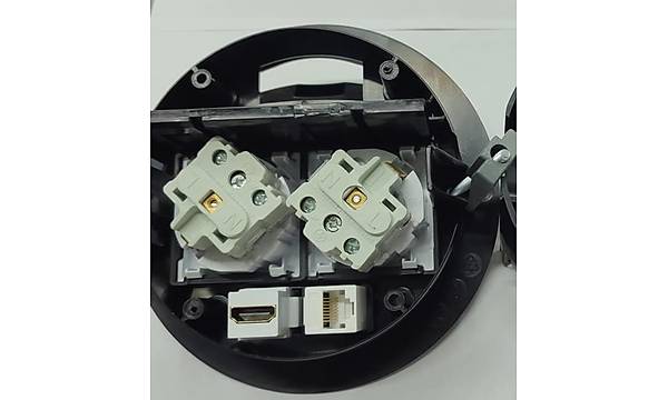 Masa st Priz Siyah+ 2 Ad. Priz+1 Ad. Hdm+1 Ad. Ethernet Gei