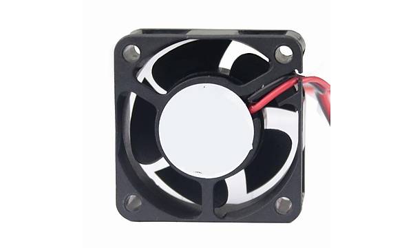 40mm x 40mm x 20mm 4 cm fan 12 volt  2 pin
