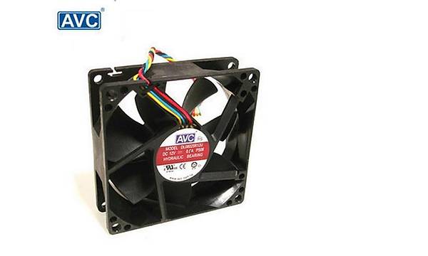 8 cm Fan 12 volt 4 Pin 25 mm pwm li