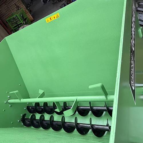 Kad�o�lu SM1700 G�brematik Kat� G�bre, Kompost G�bre Da��tma Makinesi (�ift Helezonlu)