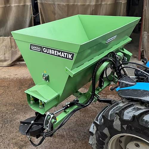 Kad�o�lu SM1700 G�brematik Kat� G�bre, Kompost G�bre Da��tma Makinesi (�ift Helezonlu)