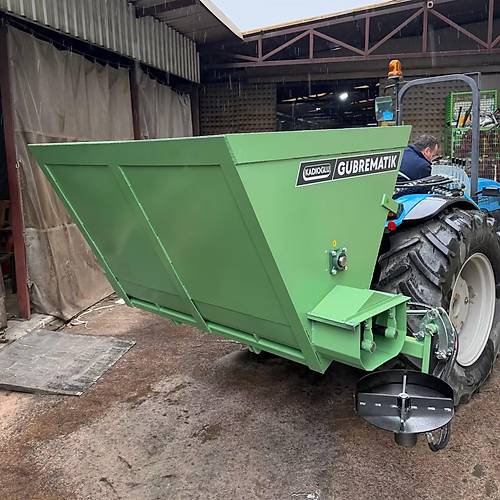 Kad�o�lu SM1700 G�brematik Kat� G�bre, Kompost G�bre Da��tma Makinesi (�ift Helezonlu)