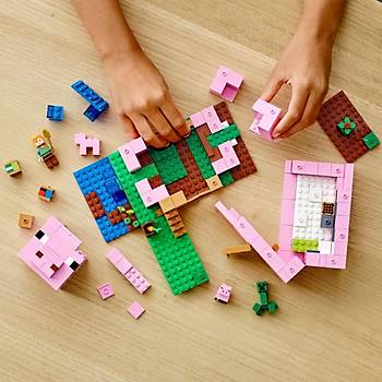LEGO Minecraft Domuz Evi