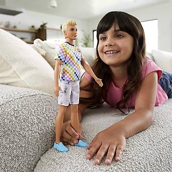 Barbie Yakkl Ken Bebekler Sarn Bebek
