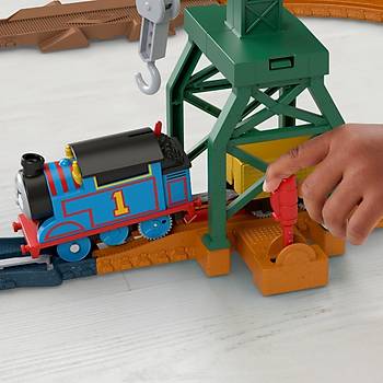 Thomas ve Arkadaşları Motorlu Tren Seti Cranky The Crane Cargo Drop