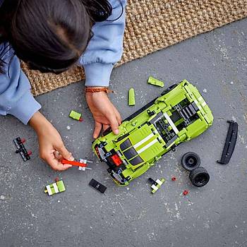 LEGO Technic Ford Mustang Shelby GT500