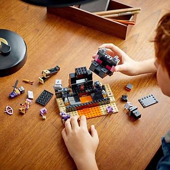 LEGO Minecraft End Arenas