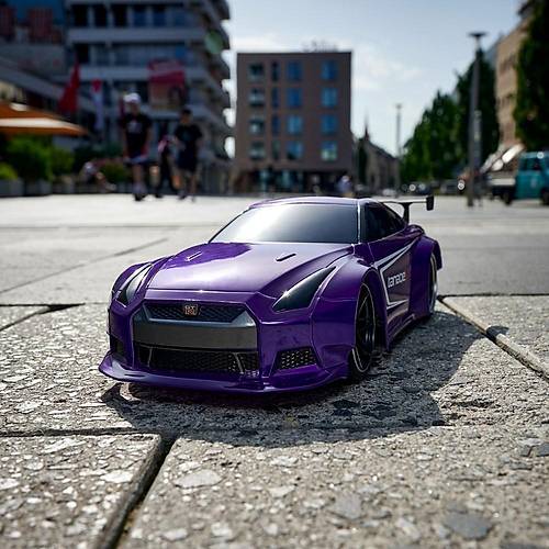Dickie Toys 1:16 Uzaktan Kumandal Fast & Furious 2009 Nissan GT-R (R35)