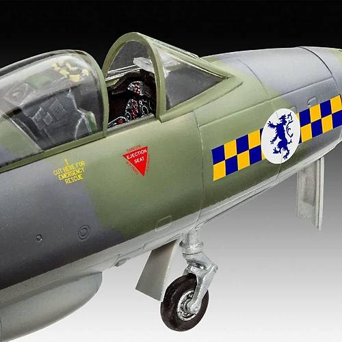 Revell 1:72 Hawker Hunter Fga.9