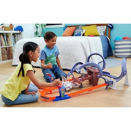 Hot Wheels RacerVerse Marvel 2 Aral Pist Seti