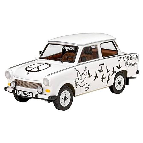 Revell 1:24 Trabant 601
