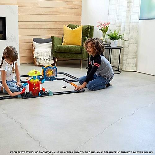 Hot Wheels Tekerlekli Yar Dnyas Sper tfaiye Maceras tfaiye Oyun Seti
