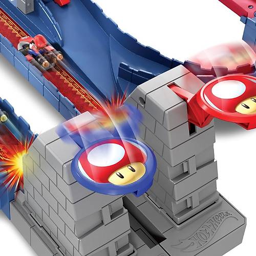 Hot Wheels Mario Kart Bowser'n Kalesinde Kaos Oyun Seti
