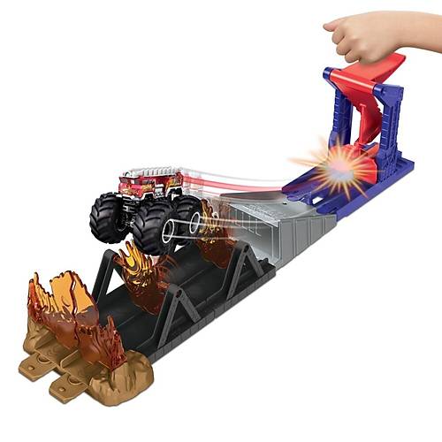 Hot Wheels Monster Trucks Aksiyona Balang Oyun Seti Fire Through