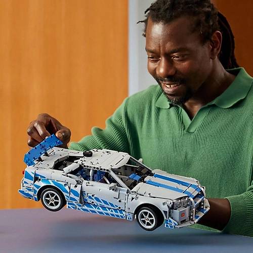 LEGO Technic Daha Hzl Daha fkeli Nissan Skyline GT-R (R34) Araba 42210 - Yetikinler iin Yaratc Ara Modeli Yapm Seti (1410 Para)