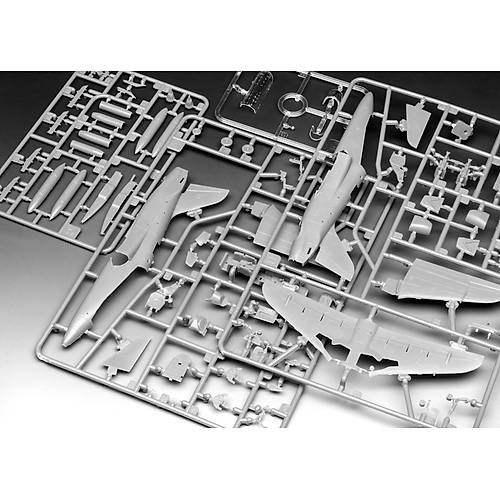 Revell 1:72 Model Set Bae Hawk T.1