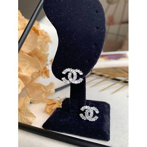CHANEL TAŞLI KÜPE