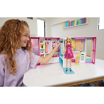 Barbie'nin Rya Dolab Oyun Seti GBK10