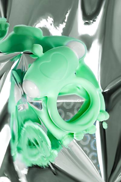 A-Toys by TOYFA Fowd penis �zerindeki titre�im halkas�, silikon, ye�il, � 2,6 cm