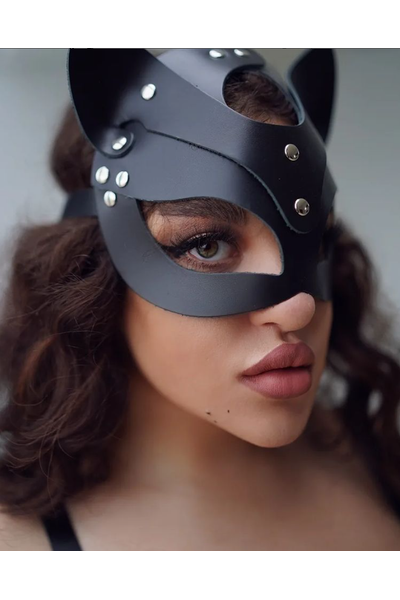 Fantezi Deri Kost�m P�sk�ll� Body Harness