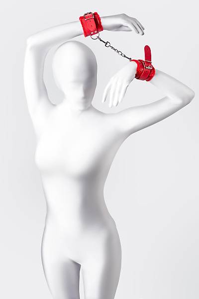 Anonymo kelep�eleri #0105, PU deri, k�rm�z�, 27 cm