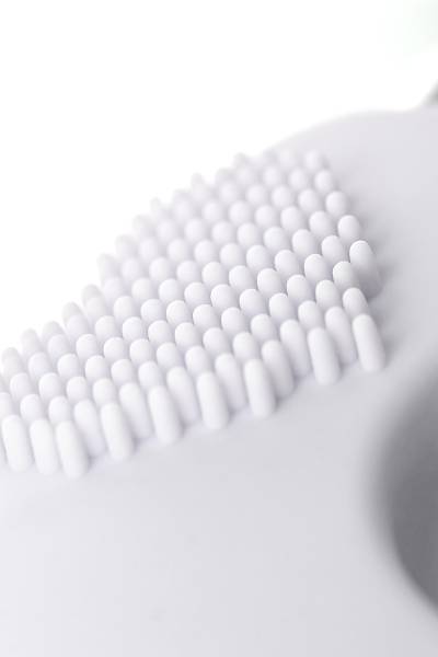 JOS Cinsel ili�ki uzatma titre�im halkas� MOYS, silikon, beyaz, 6,7 cm