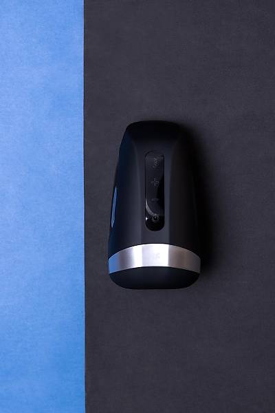 Satisfyer Men Heat Vibratiion Masturbator Ger�ek�i Olmayan, Silikon, Siyah, 15 cm