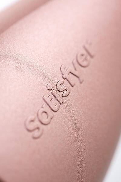 Satisfyer Mono Flex Connect App Red Ger�ek�i olmayan vibrat�r, silikon, k�rm�z�, 20,4 cm.