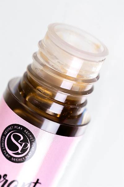 SECRET Play'in �ikolatal� kurabiye aromal� dudak kremi, 6 gr