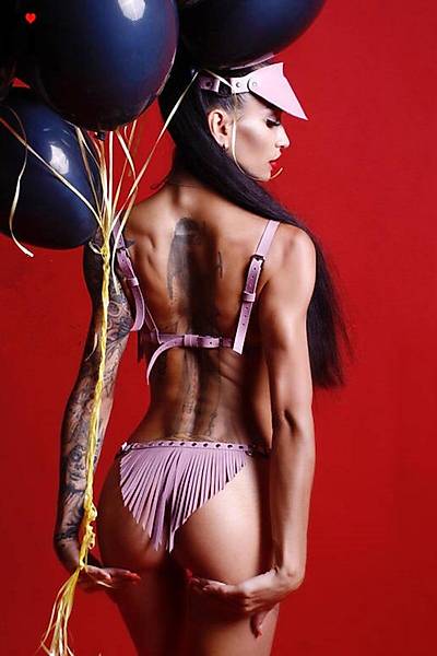 Fatnezi Deri Etek S�tyen Tak�m Pembe Body Harness