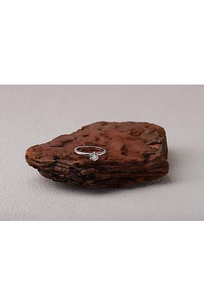 Tekta� 0,72 Karat P�rlanta Alt�n Y�z�k