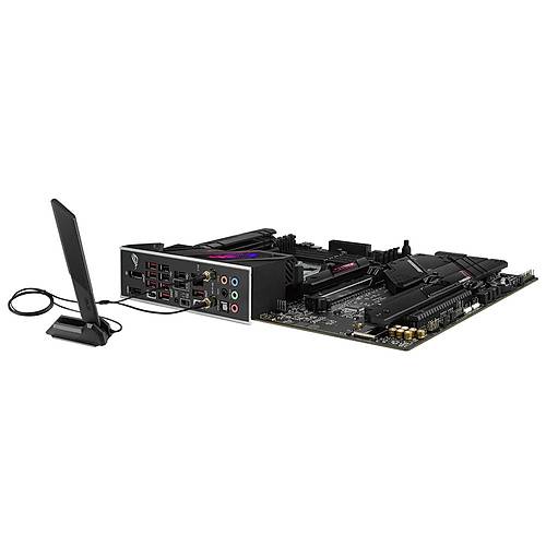 Asus ROG STRIX B650E-F GAMING WIFI AMD B650 Soket AM5 6400MHz(OC) DDR5 3xM.2 ATX Anakart