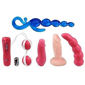 Beauty Kit Realistik Dokulu 6 Par�al� Titre�imli Vibrat�r Seti - �r�n Kodu: B1042