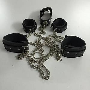 Siyah Deri El Ayak Kelep�esi ve Boyunluk Seti - �r�n Kodu: 95142