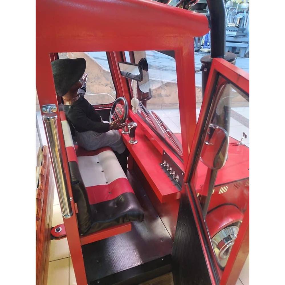 Kamyon Model Pasta Tatlı Teşhir Dolabı